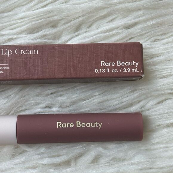 Rare Beauty by Selena Gomez Lip Souffle Matte Cream Lipstick Fearless - Picture 5 of 11